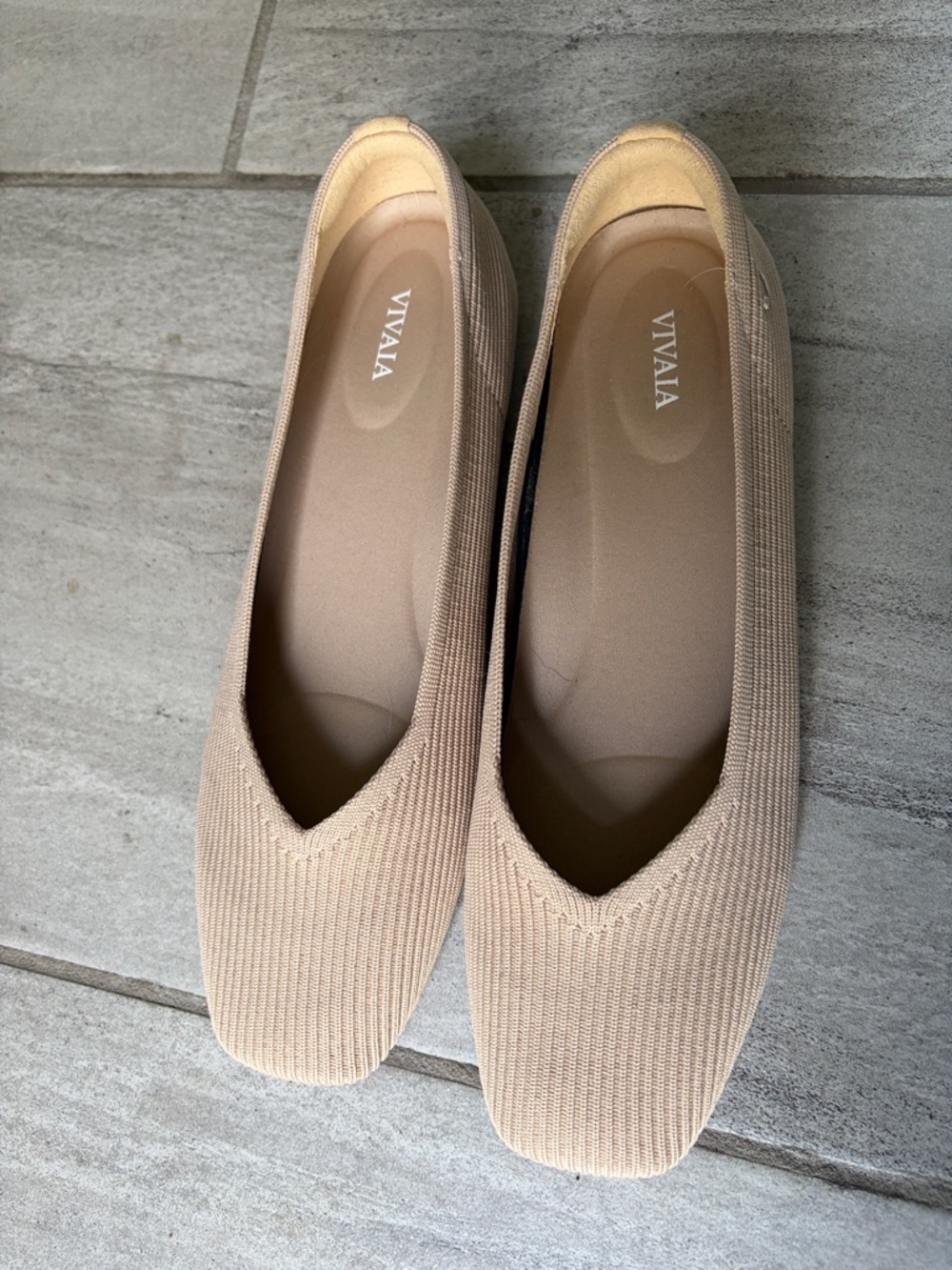 Never worn Vivaia Women's Nude Knit Ballet Flats - Beige